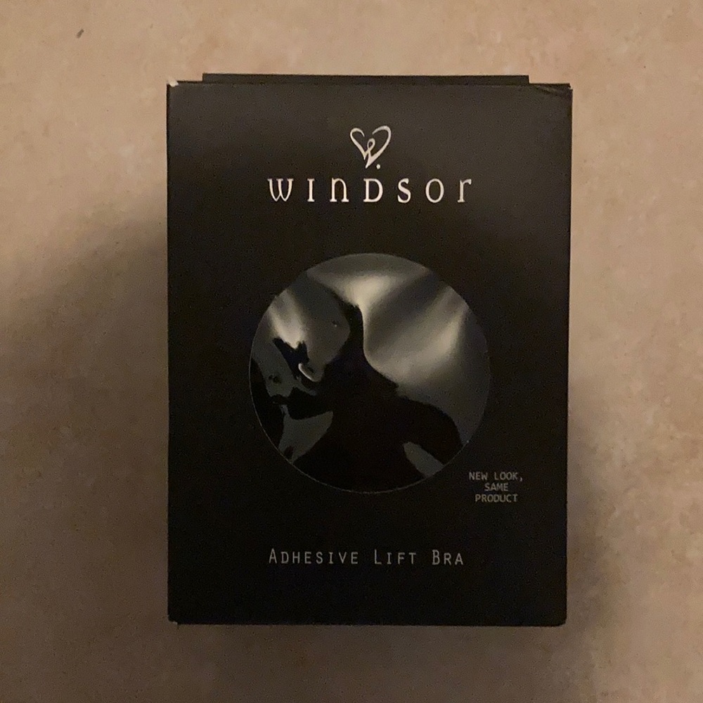 Windsor Adhesive Lift Bra
